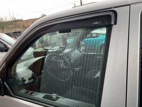 Вітровики (2 шт, HIC) для Volkswagen T5 Caravelle 2004-2010 років