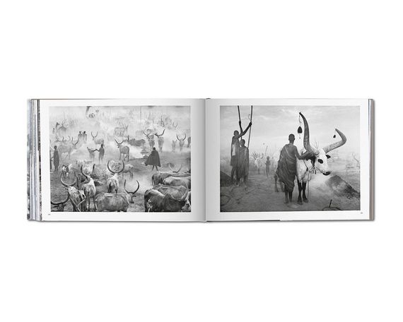 Книга о документальной фотографии Себастьяна Сальгадо Африка Sebastiao Salgado "Africa" книги по фотографии | Зображення 3