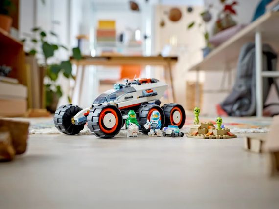 Конструктор LEGO City Космічний дослідницький всюдихід й інопланетне життя (60431) | Зображення 8