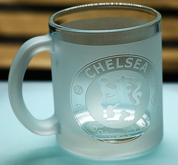 Скляна чашка 320 мл ФК  Челси Chelsea з гравіюванням подарунок для фаната  футбольна кружка | Зображення 1