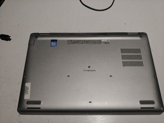 Ультрабук Б-класс Dell Latitude 5420 / 14" (1920x1080) IPS / Intel Core i5-1145G7 (4 (8) ядра по 2.6 - 4.4 GHz) / 8 GB DDR4 / 256 GB SSD M.2 / Intel Iris Xe Graphics / WebCam / USB 3.2 / HDMI / Windows 10 б/у | Зображення 7