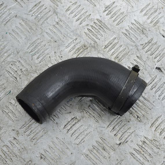 Патрубок інтеркулера 1.6 TDCI Ford Focus II 2004-2012 Шланг трубка системи охолодження Форд 6M516C646GA