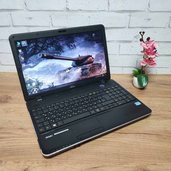 Ноутбук Б-класс Fujitsu LifeBook A512 / 15.6" (1366x768) TN / Intel Core i3-3110M (2 (4) ядра по 2.4 GHz) / 8 GB DDR3 / 120 GB SSD / Intel HD Graphics 4000 / WebCam / DVD-ROM / VGA б/у | Зображення 3