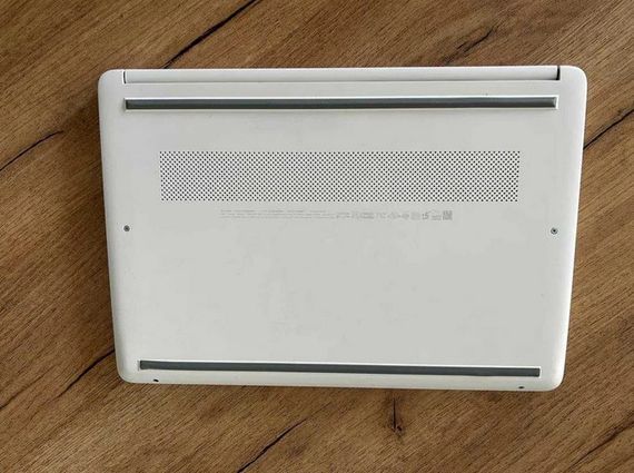 Ноутбук HP 14-dq0002dx White 14,0" FHD IPS Celeron N4020 4Gb SSD 64Gb  Б/В | Зображення 2