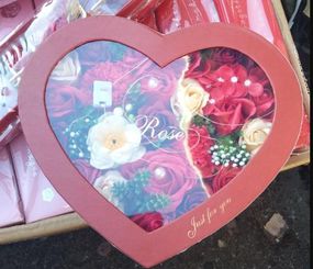 Подарочный набор мыла букет из роз в коробке Love Light Rose Flower