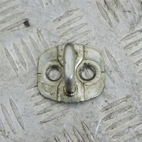 Відповідна частина замка дверей Nissan Navara Pathfinder 2005-2015 Петля замка дверей Ніссан Навара Патфайндер