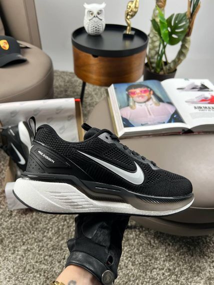 Чоловічі кросівки Zoom Winflo Black White весна / літо / осінь A4076 42 26,5