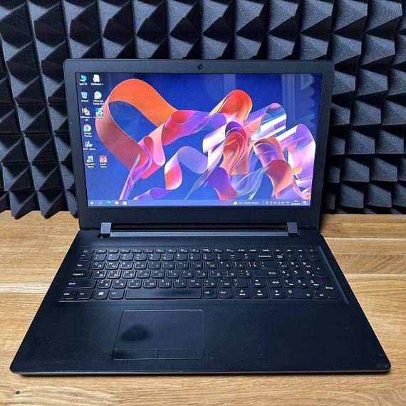 Ноутбук Б-клас Lenovo IdeaPad 110 / 15.6" (1366x768) TN / Intel Pentium 4405U (2 (4) ядра по 2.1 GHz) / 8 GB DDR4 / 128 GB SSD / Intel HD Graphics 510 / WebCam / Win 10 б/в | Зображення 1
