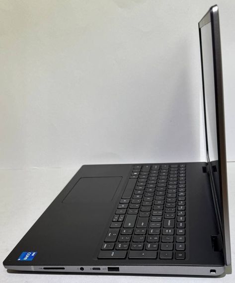 Ноутбук Dell Precision 7670 / 16" (1920x1200) IPS / Intel Core i5-12600HX (12 (16) ядер по 2.5 - 4.6 GHz) / 16 GB DDR5 / 512 GB SSD / Intel UHD Graphics / WebCam б/в | Зображення 5