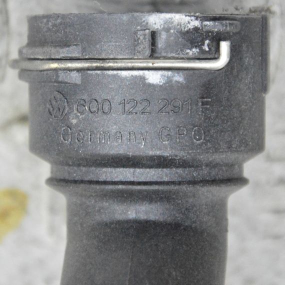 Фланець охолоджувальної рідини Volkswagen Golf Bora Polo 1997-2013 Патрубок муфта трійник Фольксваген 6Q0122291F | Зображення 2