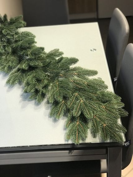 Хвойні гірлянди Classic литі зелені (упаковка 7 штук по 2 м) | Зображення 5