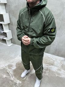 Костюм