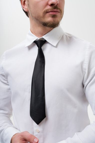 Вузька укорочена краватка на резинці Without Vindzor Black