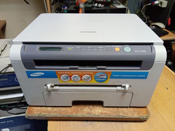 МФУ Samsung SCX-4200 / Лазерная монохромная печать / 600x600 dpi / A4 / 18 стр/мин / USB 2.0 б/у | Зображення 1