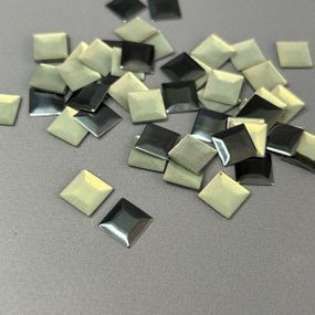 10г - Металлостразы термоклеевые, квадрат 10 мм - сталь