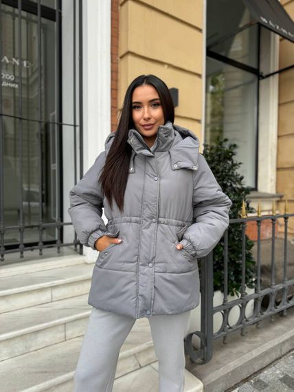 Женская теплая зимняя куртка на кулиске с капюшоном NB24035 цвет серый размер 54/56 | Зображення 2