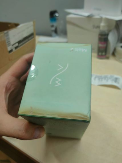Вакуумний смарт-стимулятор для пар We-Vibe Melt 2 Sage (розводи на пакованні) | Зображення 3