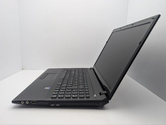 Ноутбук Terra Mobile 15128 / 15.6" (1366x768) TN / Intel Core i3-2330M (2 (4) ядра по 2.2 GHz) / 8 GB DDR3 / 160 GB HDD / Intel HD Graphics 3000 / WebCam / DVD-ROM б/у | Зображення 6