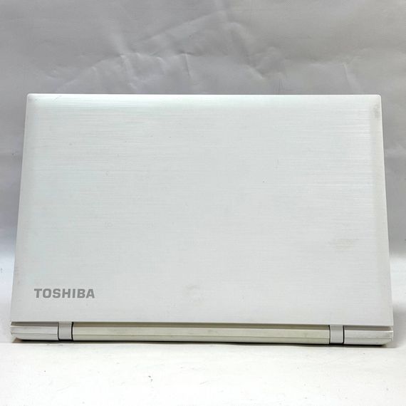 Ноутбук Toshiba Satellite C70 / 17.3" (1600x900) TN / Intel Core i3-5005U (2 (4) ядра по 2.0 GHz) / 8 GB DDR3 / 256 GB SSD / Intel HD Graphics 5500 / WebCam / DVD-ROM / Windows 10 Pro б/у | Зображення 7