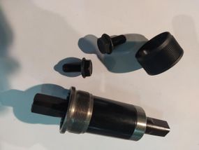 Каретка велосипедна нерозбірна (квадрат) (L-122.5 mm) (B910) (Neco) FM