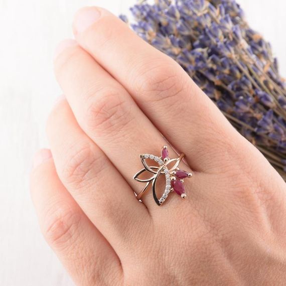 Кольцо из красного золота с рубинами 14.5 | Зображення 1