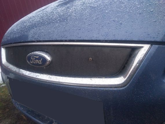Зимняя накладка на решетку Глянцевая для Ford Focus II 2005-2008 гг | Зображення 2