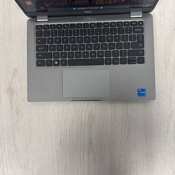 Ультрабук Б-класс Dell Latitude 5320 / 13.3" (1920x1080) IPS / Intel Core i5-1145G7 (4 (8) ядра по 2.6 - 4.4 GHz) / 16 GB DDR4 / 128 GB SSD / Intel Iris Xe Graphics / WebCam  б/у | Зображення 2