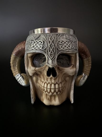 Кружка Вікінг Череп 3D — келих із епоксидної смоли та нержавіючої сталі 500мл