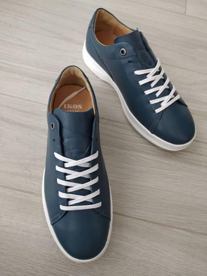 Кожаные кеды синего цвета 40 размер! Легкие кеды благодаря ЭВА подошве