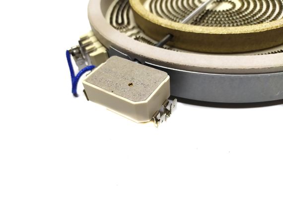 Конфорка для склокерамічної поверхні Indesit C00089645 | Зображення 2