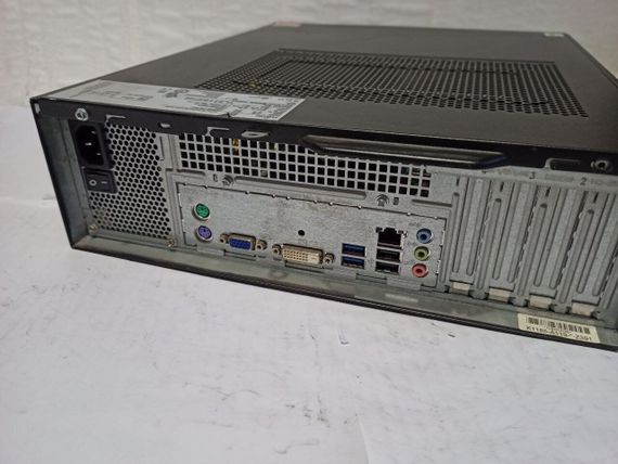 Комплект ПК: Fujitsu Esprimo E420 E85+ SFF / Intel Core i3-4160 (2 (4) ядра по 3.6 GHz) / 8 GB DDR3 / 500 GB HDD / Intel HD Graphics 4400 + Монітор ViewSonic VA1931wa / 19" (1366x768) TN / 1x VGA / VESA 100x100 б/в | Зображення 2