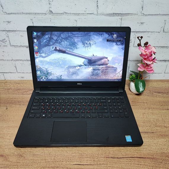 Ноутбук Dell Vostro 3558 / 15.6" (1366x768) TN / Intel Core i5-5200U (2 (4) ядра по 2.2 - 2.7 GHz) / 8 GB DDR3 / 256 GB SSD / Intel HD Graphics 5500 / WebCam / DVD-ROM б/у | Зображення 1