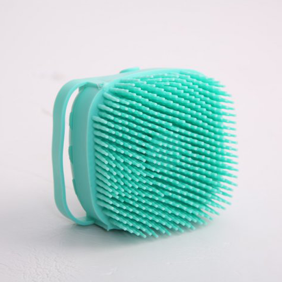 Силіконова масажна щітка мочалка для душу з дозатором Зелена
