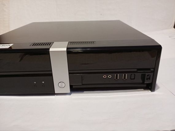 ПК Б-клас HEC 7KJCBS Chassis SFF / AMD Phenom II X2 555 (2 ядра по 3.2 GHz) / 8 GB DDR3 / 128 GB SSD / AMD Radeon Graphics / Win 10 б/в | Зображення 4