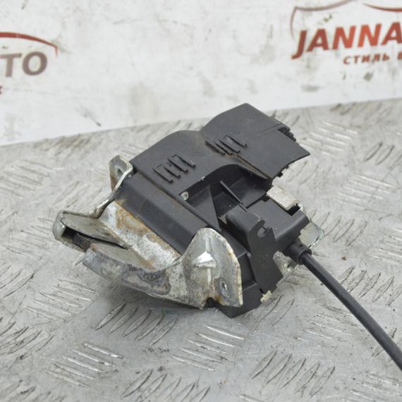 Замок кришки багажника Mercedes C-Class W203 універсал 2000-2007 Замок багажника Мерседес в203 A2037400135 | Зображення 3