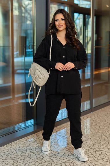 Женский трендовый вельветовый костюм рубашка + джоггеры SS149 размер 56/58 цвет черный