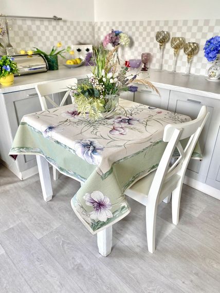 Скатертина гобеленова VERDIETTE Limaso, 137х137, Квадратна, Квітковий, Без люрексу, 60% поліестер, 24% бавовна, 16% акрил, Гобелен | Зображення 4