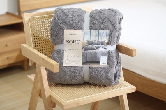 Набір текстилю Soho Ковдра 200х220 см + 2 наволочки 50х70 см Romance Gray | Зображення 4