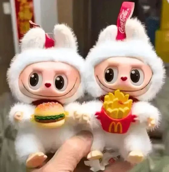 Іграшка Лабубу сюрприз м'який брелок Labubu McDonalds Coca-Cola Series для сумки ключів | Зображення 2