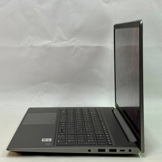 Мобільна робоча станція Б-класу HP ZBook Power G7 / 15,6" (1920x1080) IPS / Intel Core i5-10300H (4 (8) ядра по 2,5 - 4,5 ГГц) / 16 ГБ DDR4 / 512 ГБ SSD / Intel UHD Graphics / WebCam / Fingerprint / Windows 11 Pro б/в | Зображення 7