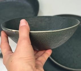 Салатник OLens Шайні-дот 101-0411 18х5.5 см 650 мл сірий