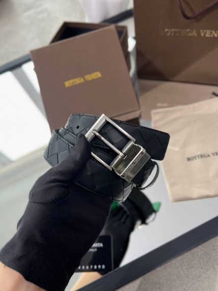 Ремінь Bottega Venetta з плетінням Intreciato і сріблястою пряжкою r163
