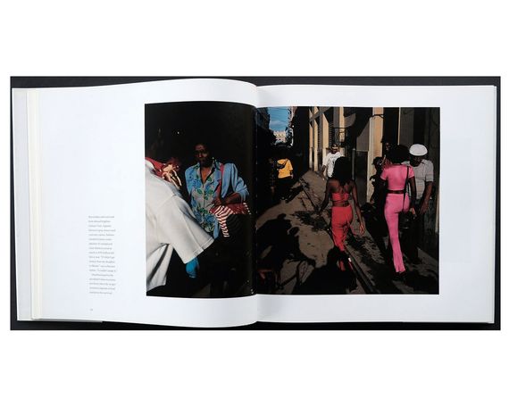 Альбомы известных фотографов книга работ Дэвида Алана Харви David Alan Harvey:Cuba. Island at a Crossroad. Б/У | Зображення 4