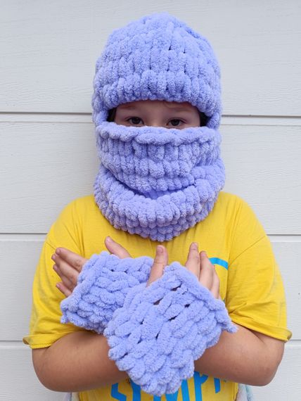 Дитяча в'язана шапка-балаклава