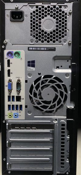 Комп'ютер HP EliteDesk 800 G2 Tower / Intel Core i5-6500 (4 ядра по 3,2 - 3,6 ГГц) / 16 ГБ DDR4 / 256 ГБ SSD / nVidia Quadro K1200, 4 ГБ GDDR5, 128-біт / DVD-ROM б/в | Зображення 3