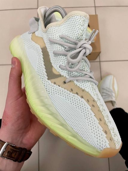 Кросівки Adidas Yeesy Boost 350 V2 (blue / green) | Зображення 2