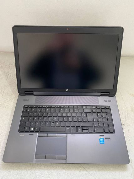 Мобільна робоча станція Б-клас HP ZBook 17 G2 / 17.3" (1920x1080) TN / Intel Core i7-4710MQ (4 (8) ядра по 2.5 - 3.5 GHz) / 16 GB DDR3 / 256 GB SSD / nVidia Quadro K3100M, 4 GB GDDR5, 256-bit / WebCam б/в + Подарунок Зубна щітка Colgate + Павербанк Truck | Зображення 1