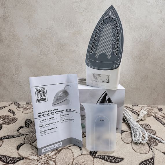 Праска Silver Crest SDB 1600 B4, 1600 Вт, з керамічною підошвою, паровим ударом і вертикальним відпарюванням | Зображення 6