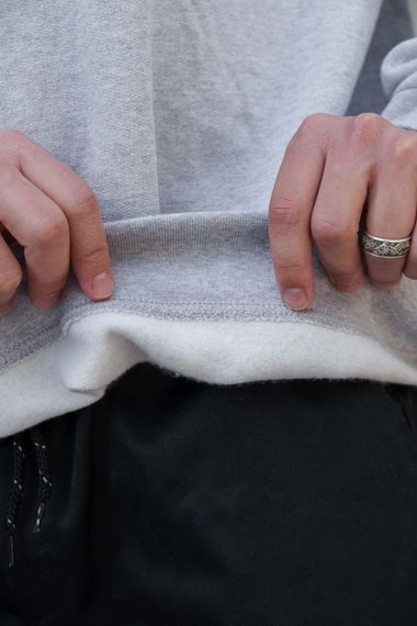 Утеплений оверсайз світшот на флісі з принтом Without Не Жени Коней Gray | Зображення 3