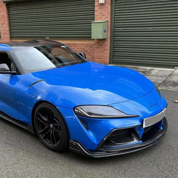 Накладка на передній бампер Lip V2 (Карбон) для Toyota Supra 2019- рр | Зображення 1